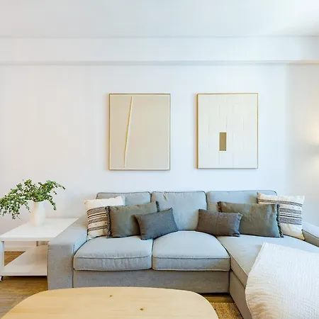 Made For The City Lovers- Urban Charm In Chiado-3